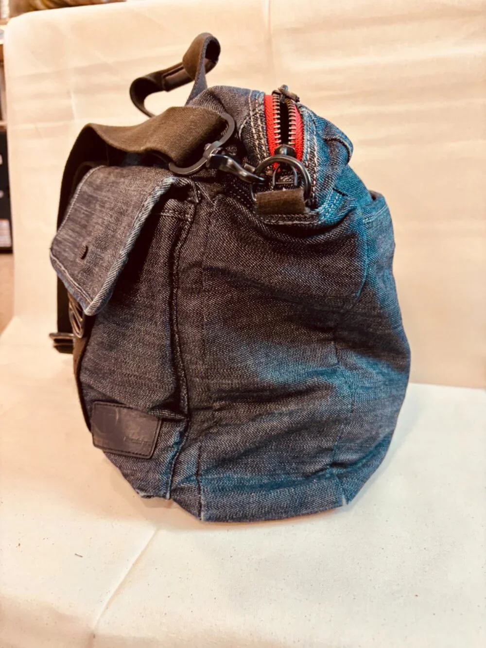 TUMI T-Tech 57522DN Essential Gear Blue Travel Messenger Duffel Shoulder Bag